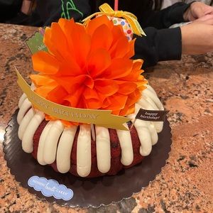 Meet your Posher, Luan